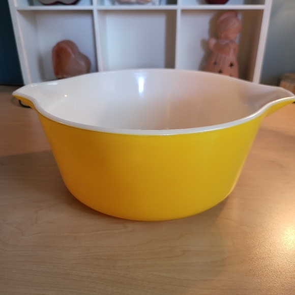 PYREX 475-B 2 1/2 Qt. Yellow Ovenware Casserole, Made in USA Vintage 1950s,1960s - Picture 1 of 5
